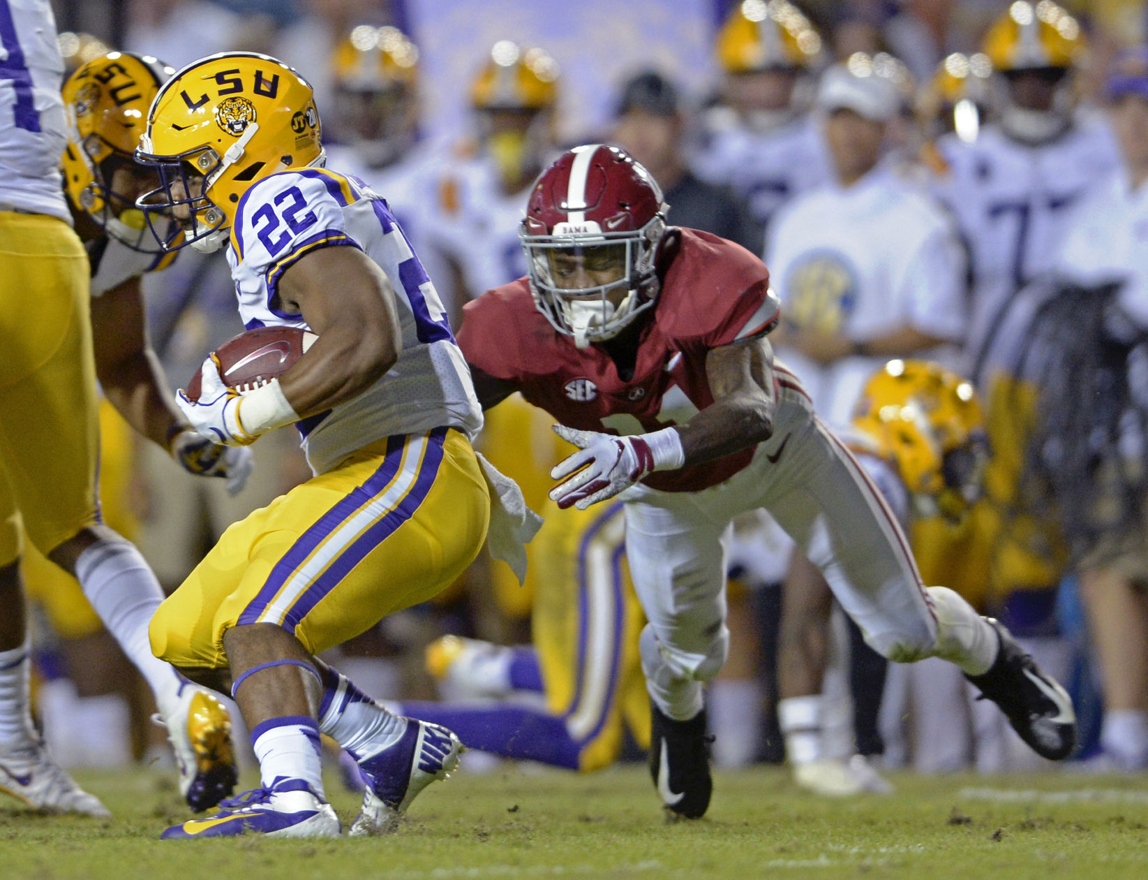 lsualabamafootball1310.110418 bf